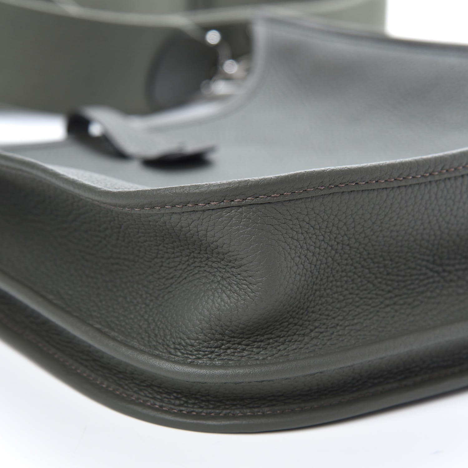 Hermes Taurillon Clemence Evelyne III PM Vert de Gris 8 of 10