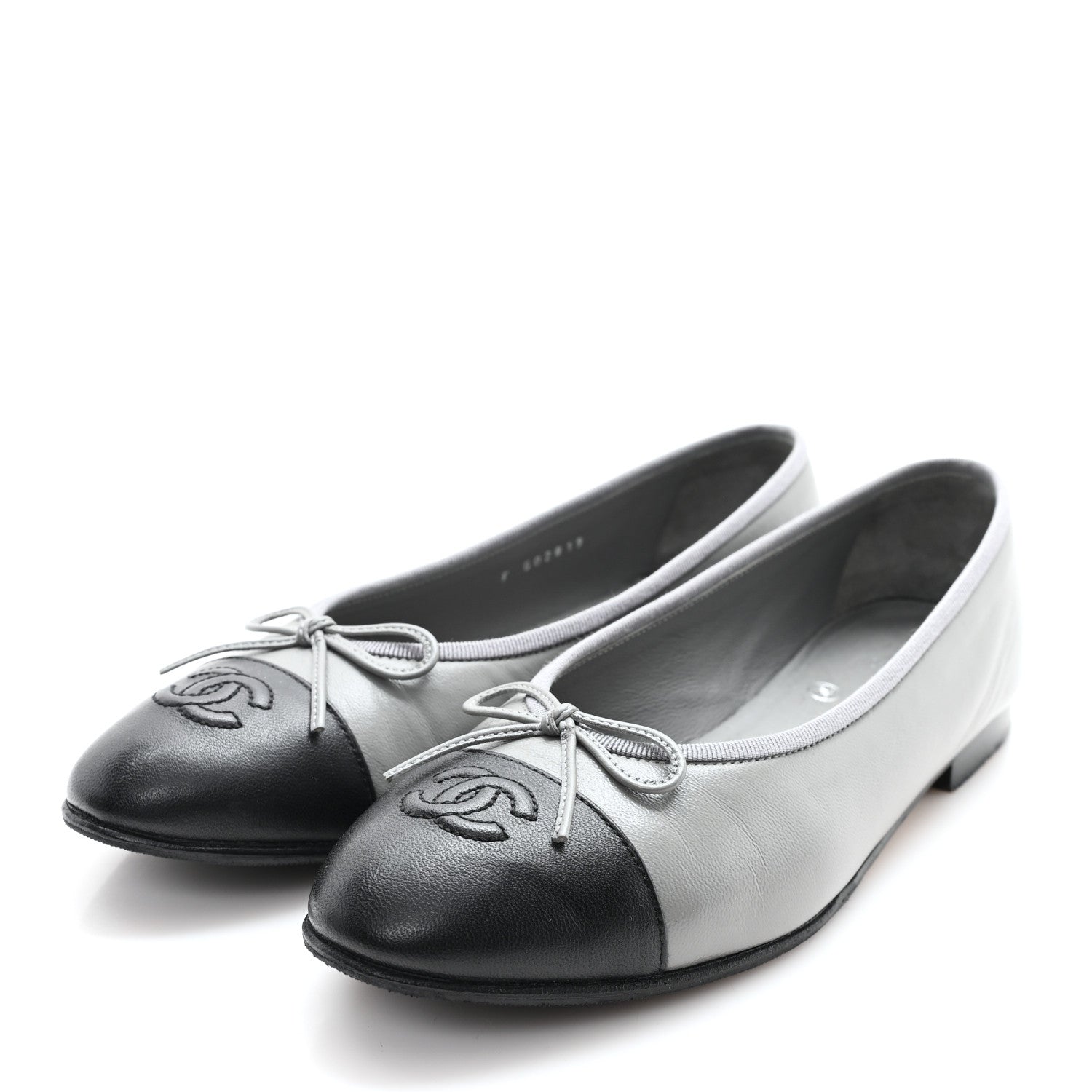 Chanel Lambskin Cap Toe CC Ballerina Flats 37.5 Grey Black 4 of 9