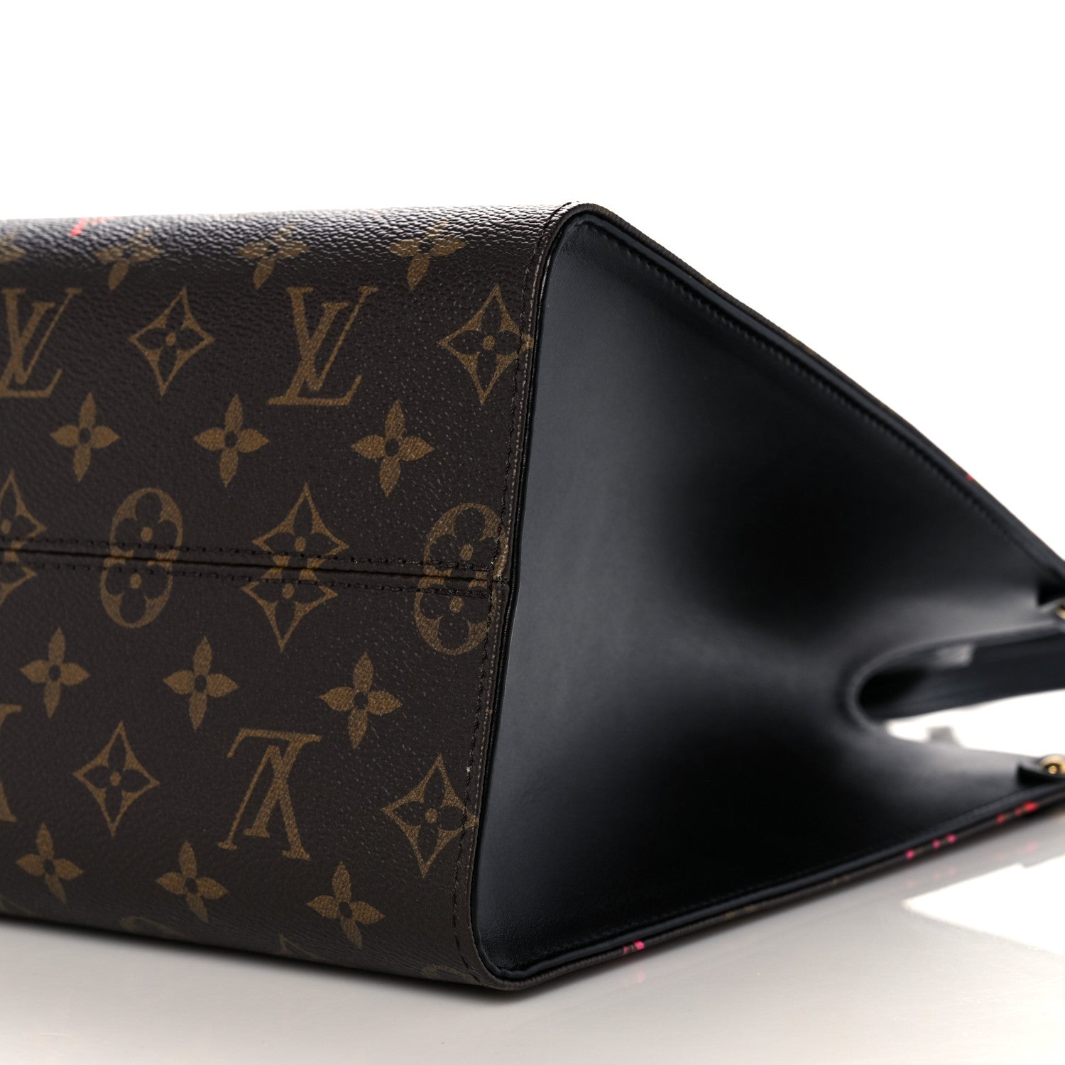 Louis Vuitton Monogram Fall In Love Onthego MM 8 of 9
