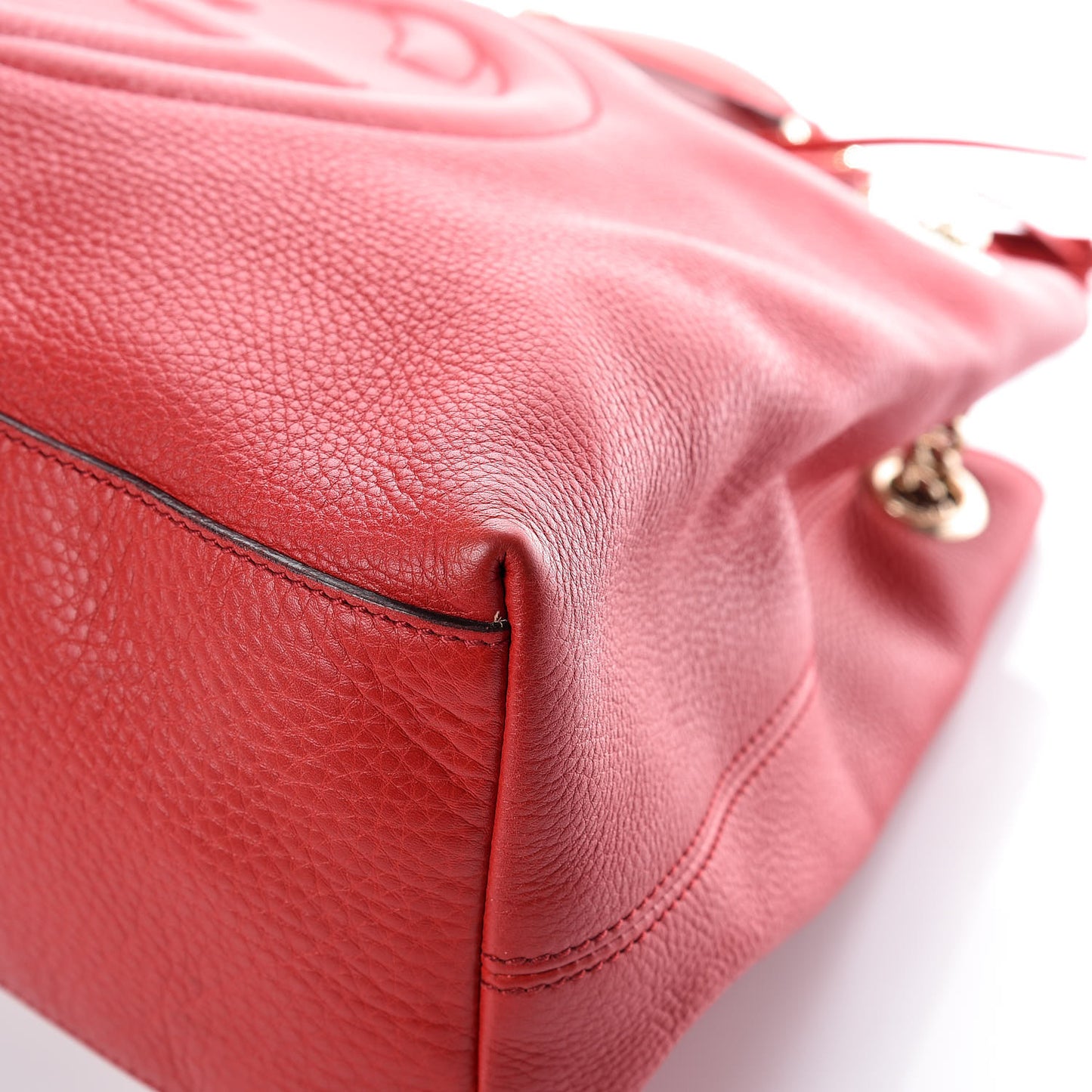 Pebbled Calfskin Medium Soho Chain Shoulder Bag Tabasco Red
