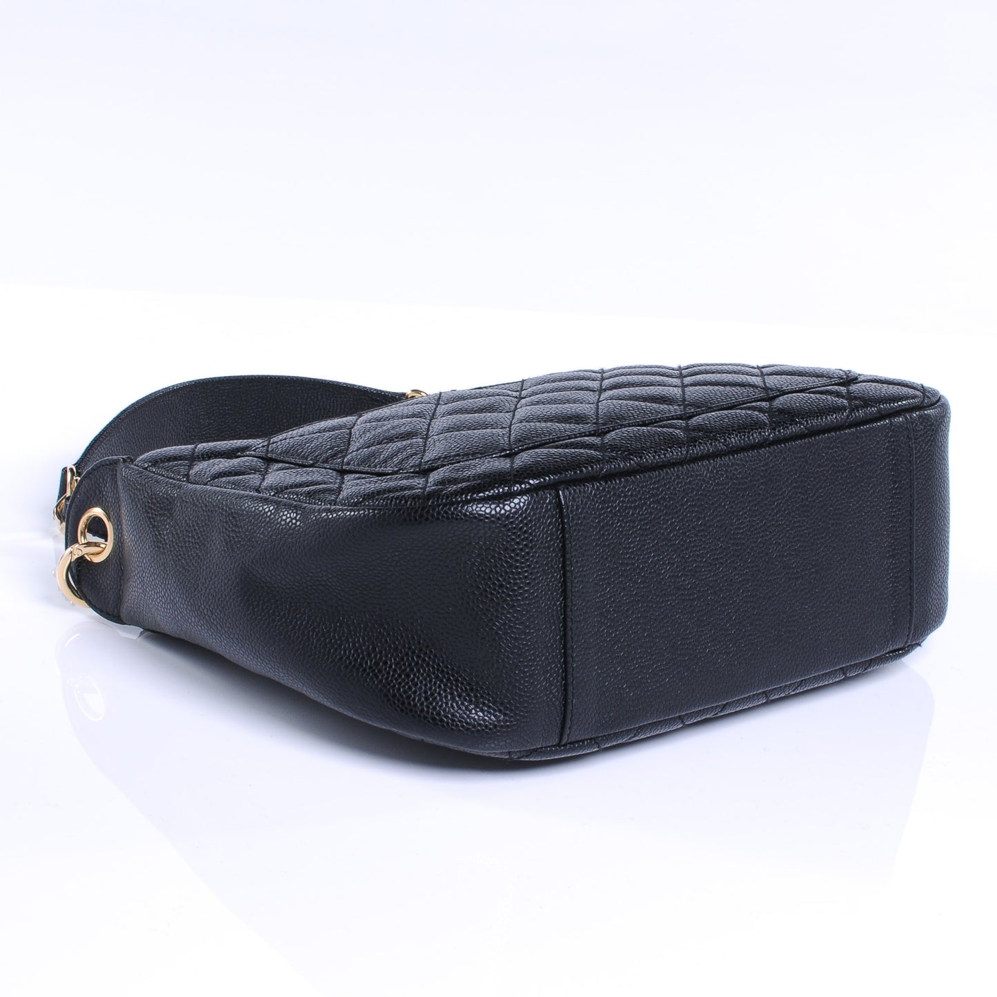 Caviar Quilted Hobo Bag Black