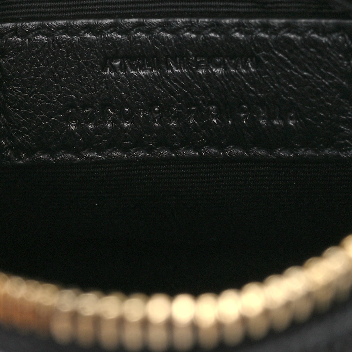 Grain De Poudre Matelasse Chevron Quilted Round Vinyle Camera Bag Black