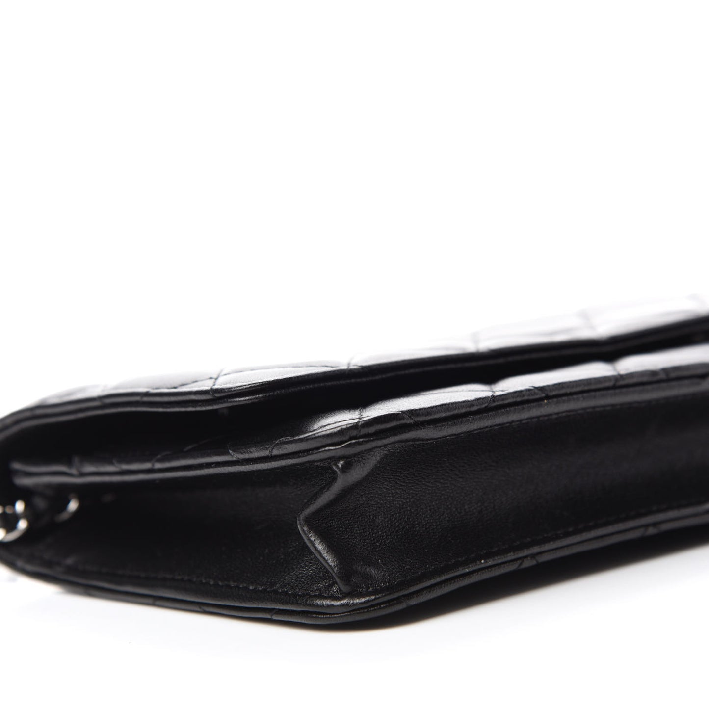 Lambskin Quilted Wallet On Chain WOC Black