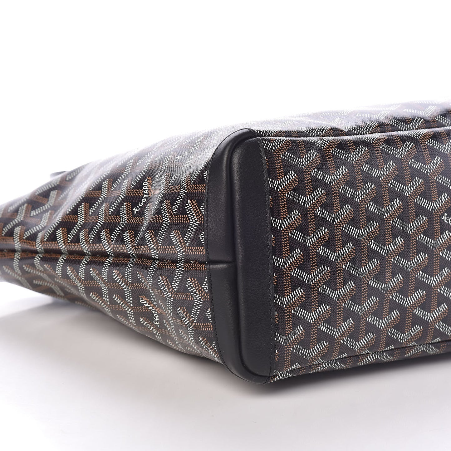 Goyardine Artois PM Black
