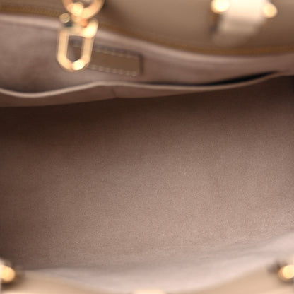 Louis Vuitton Empreinte Monogram Giant Onthego MM Tourterelle 5 of 11