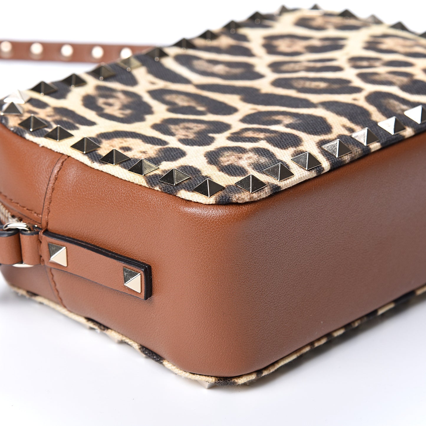 Nappa Canvas Leopard Print Rockstud Camera Crossbody Bag Brown