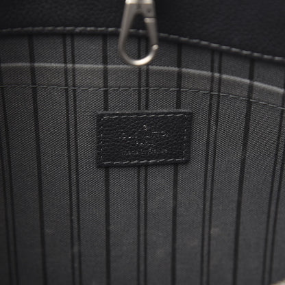 Louis Vuitton Empreinte Studded Montaigne MM Platine 6 of 13