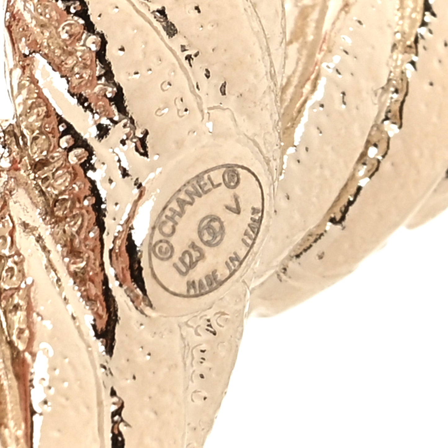 Crystal Twisted CC Brooch Light Gold