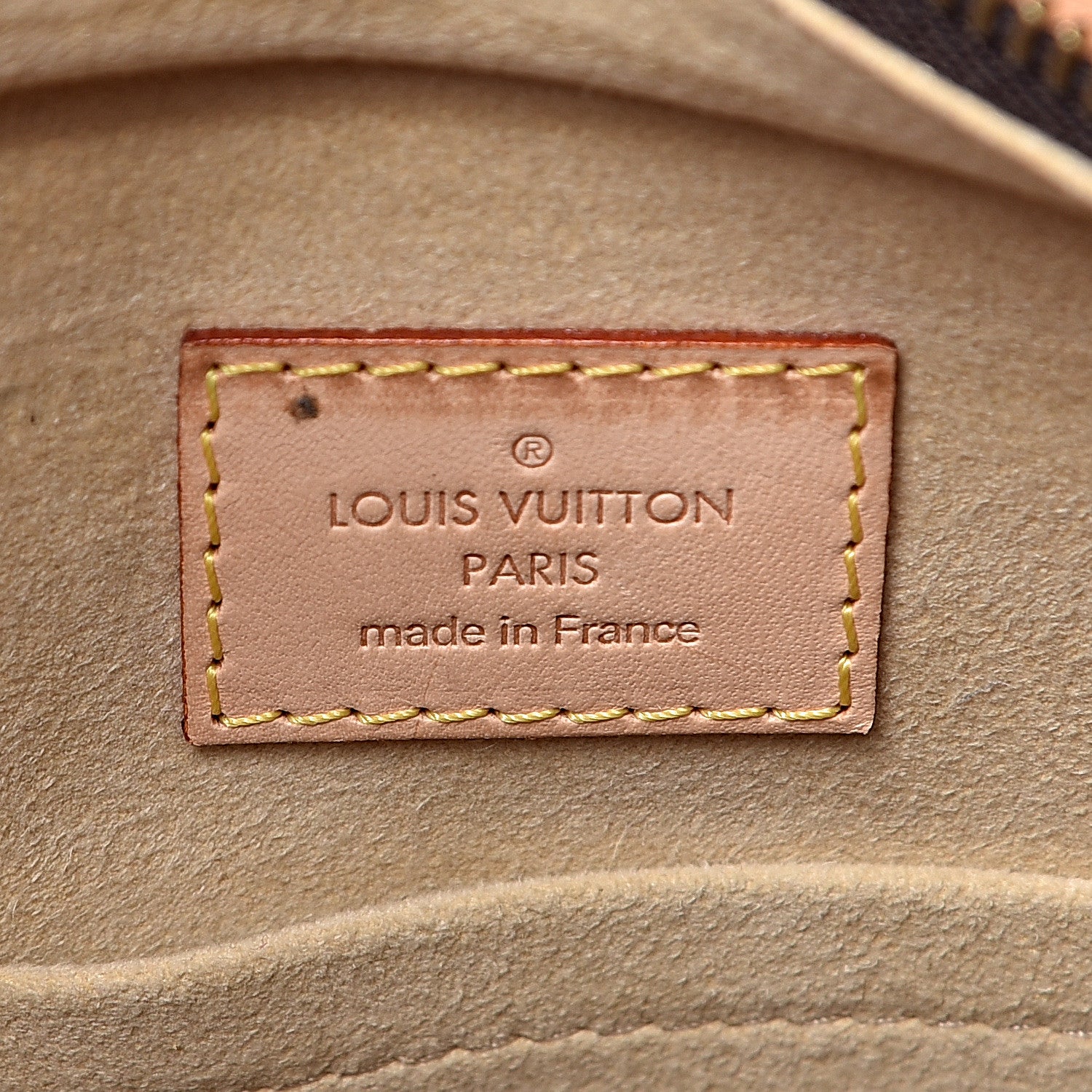 Louis Vuitton Monogram Hudson GM 6 of 16