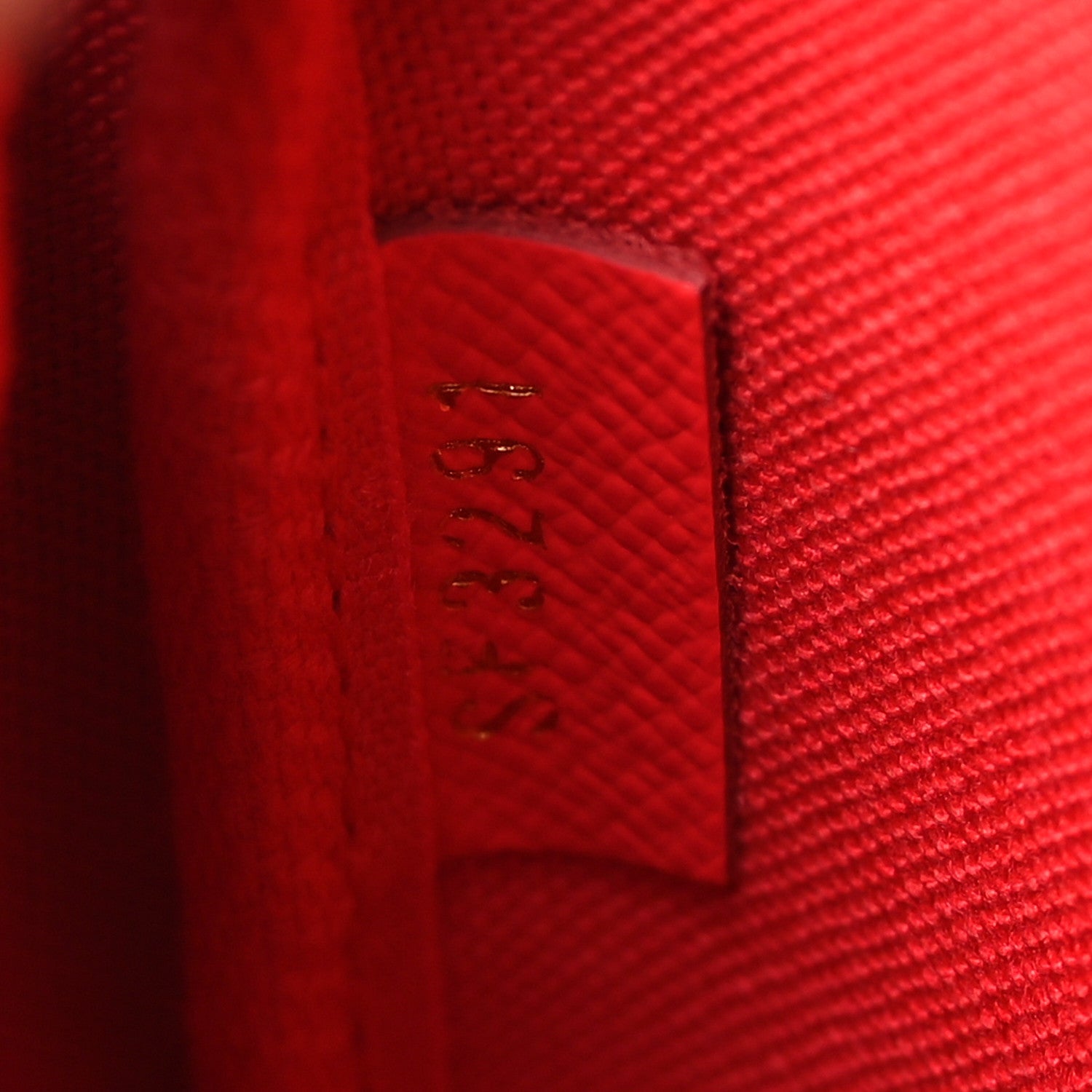 Louis Vuitton Monogram 2021 Christmas Animation London Mini Pochette Accessories Red 7 of 9
