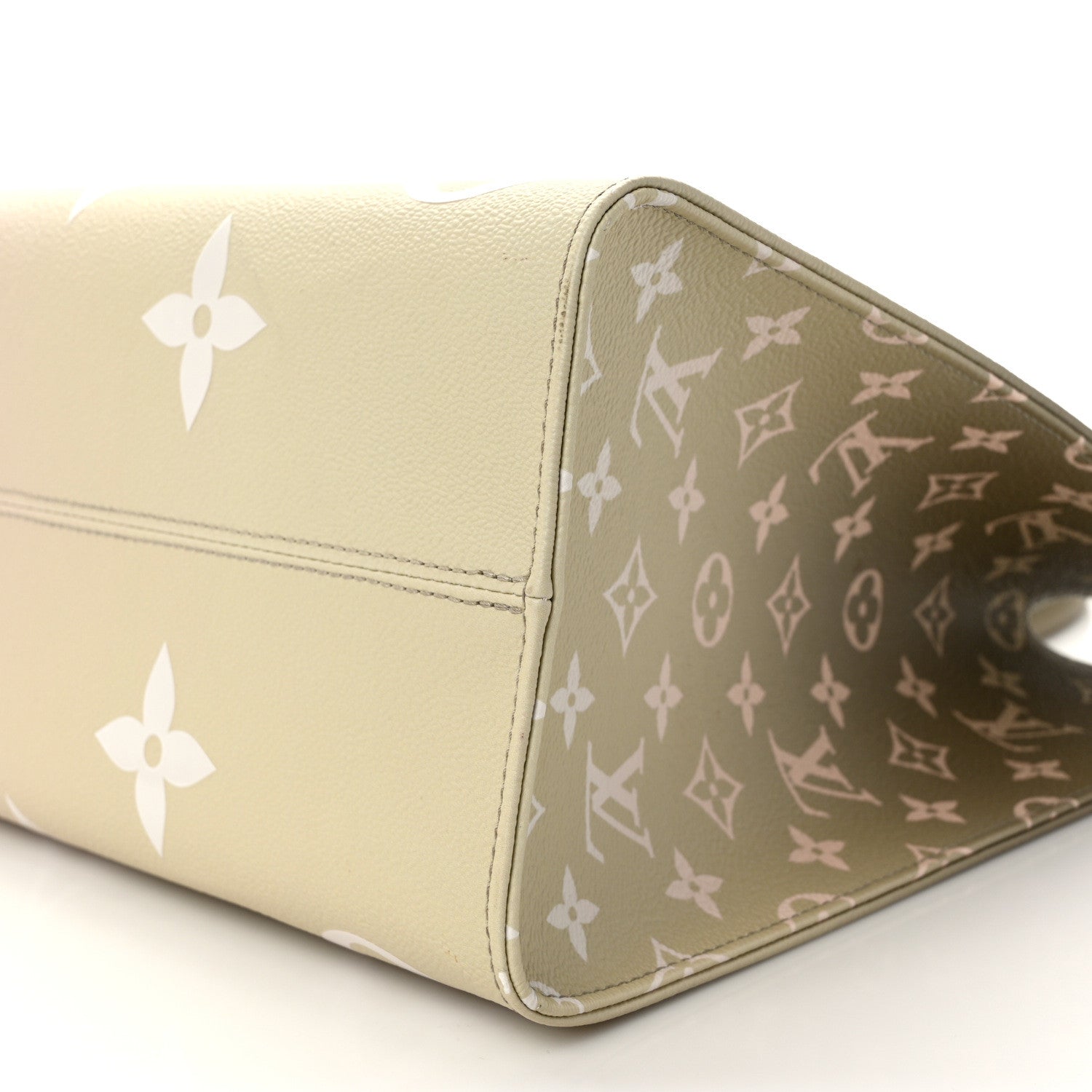 Louis Vuitton Monogram Giant Spring In The City Onthego MM Sunset Kaki 8 of 9
