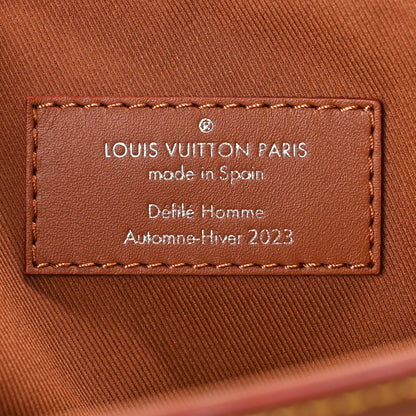 Louis Vuitton LOUIS VUITTON Epi Montsouris Messenger Cognac 6 of 9