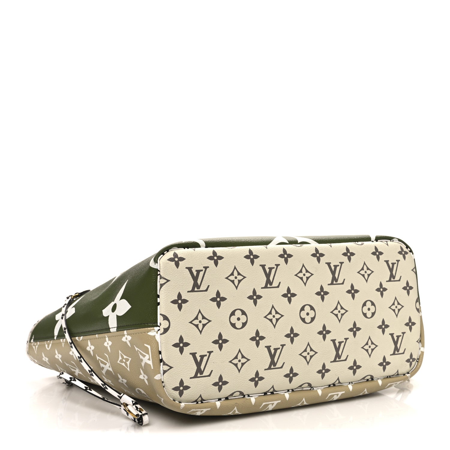 Louis Vuitton Monogram Giant Neverfull MM Kaki 4 of 11