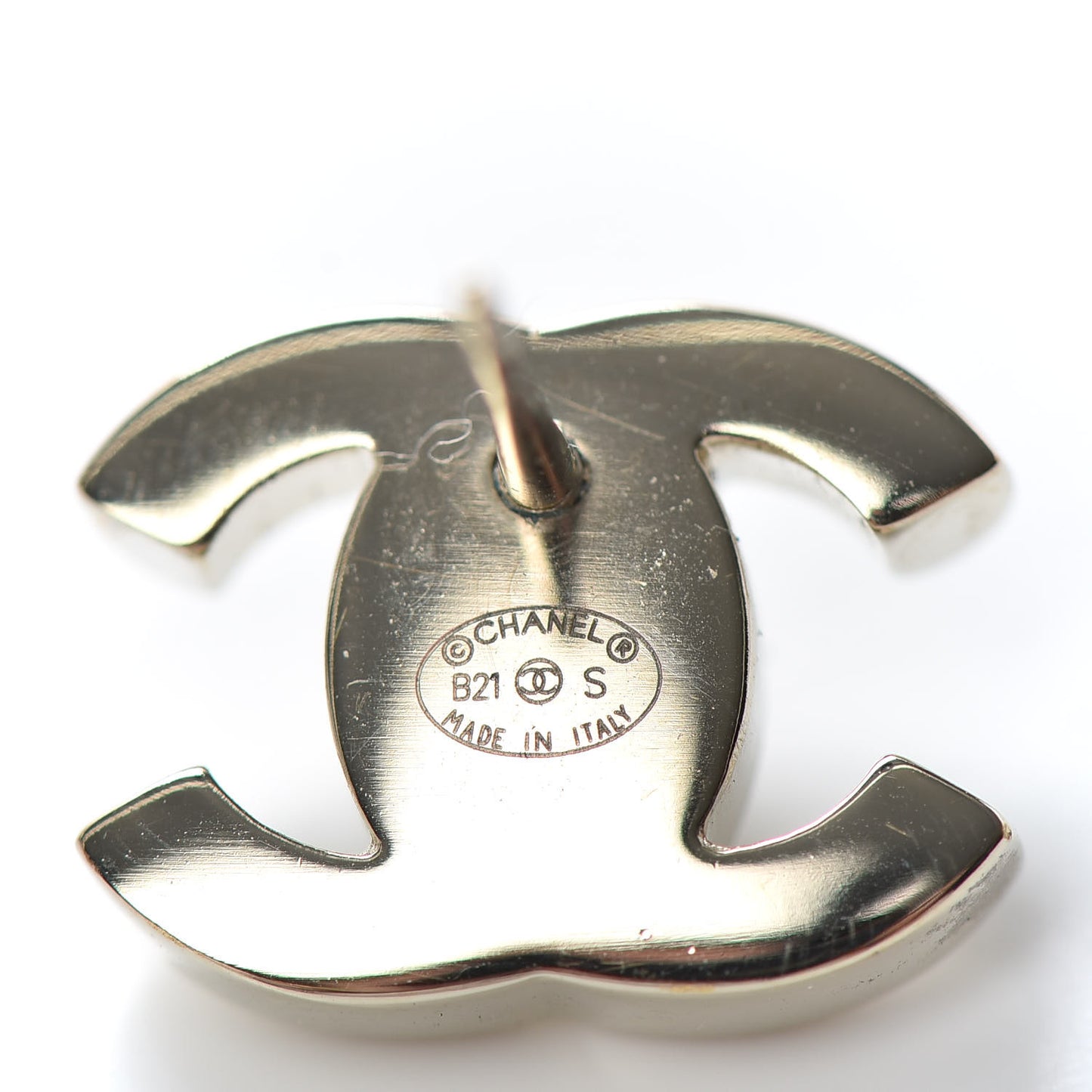Metal CC Turnlock Earrings Gold