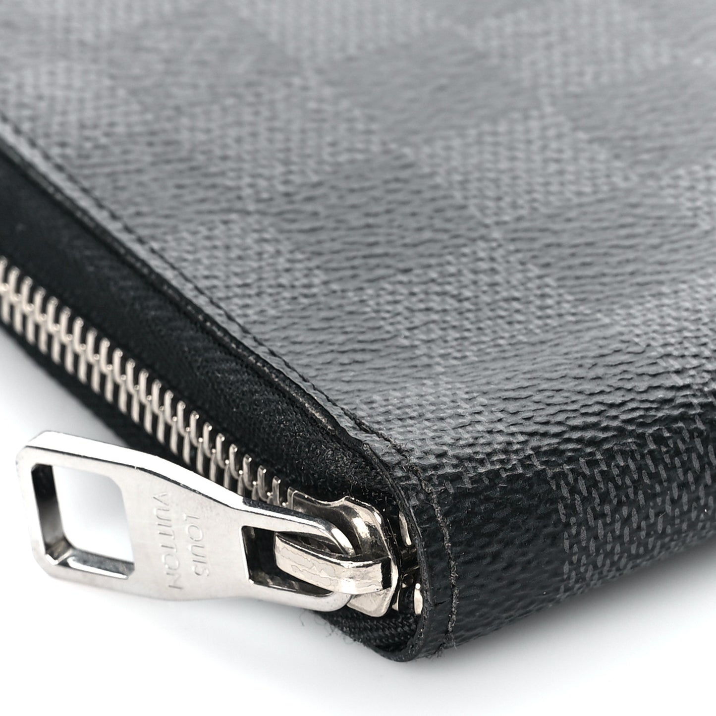Damier Graphite Zippy Organizer Wallet