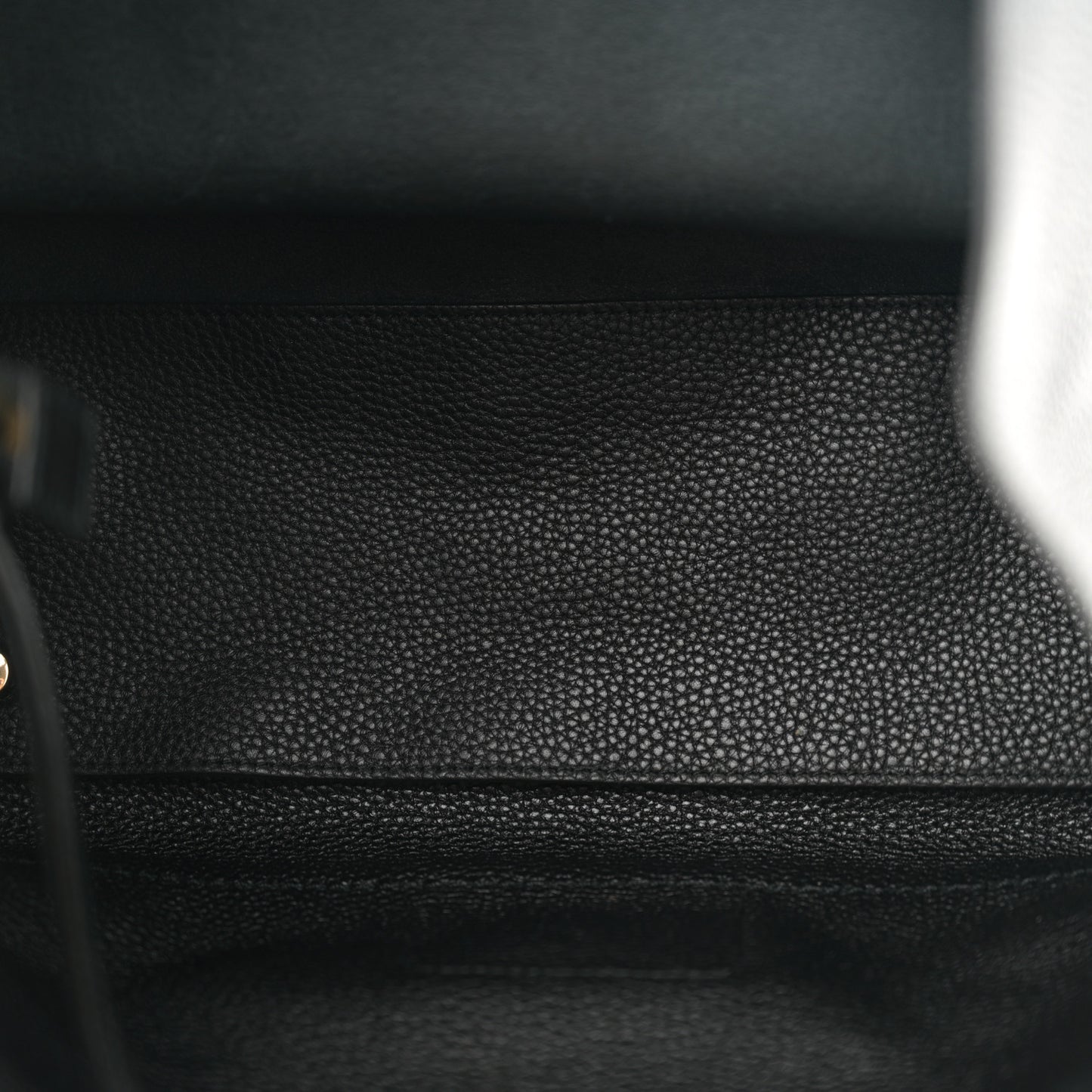 Hammered Calfskin Double Handle Medium Amy Tote Black