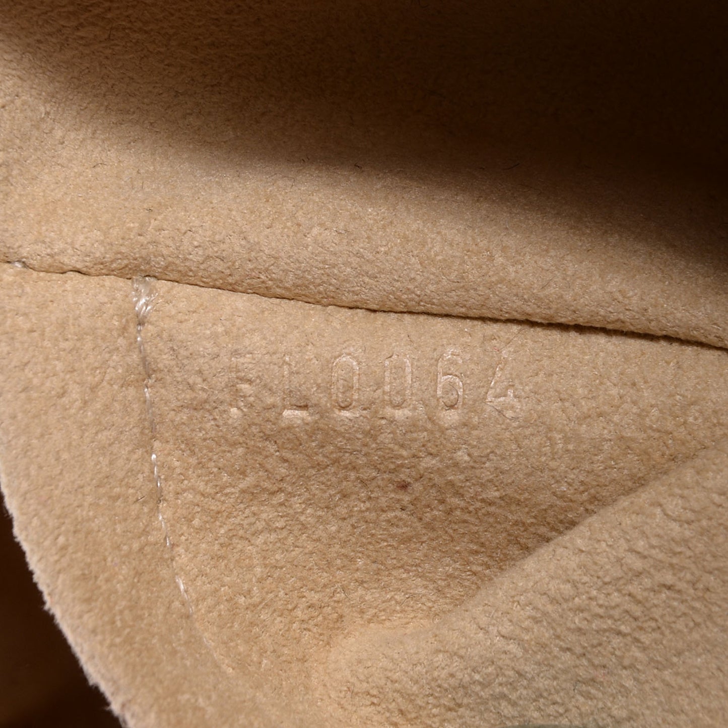 Monogram Theda GM