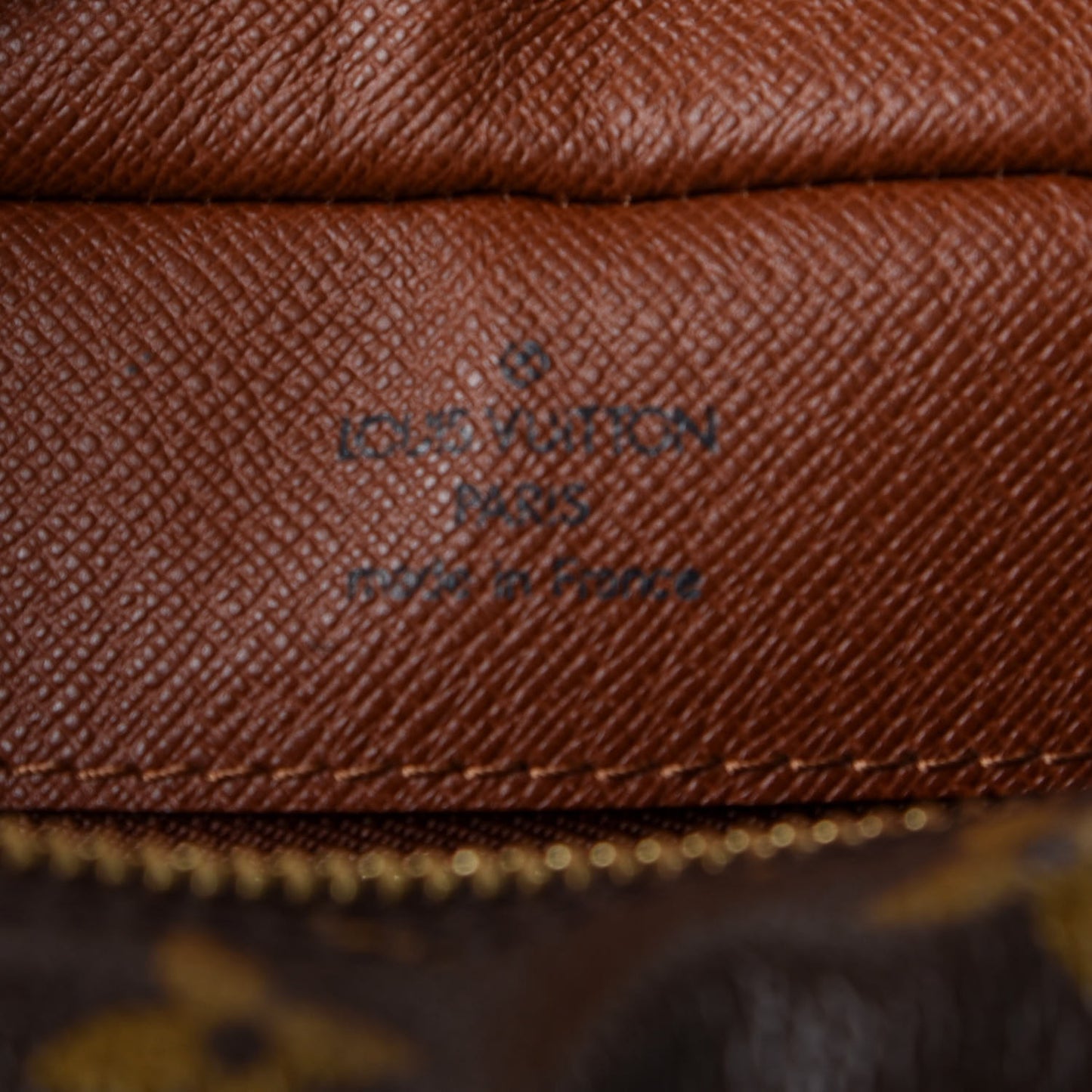 Monogram Nil 28