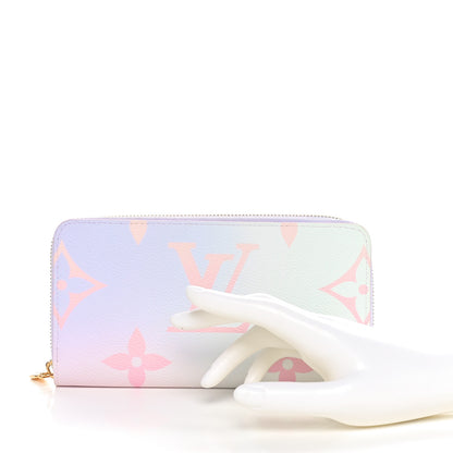 Louis Vuitton Monogram Giant Spring In The City Zippy Wallet Sunrise Pastel 2 of 7