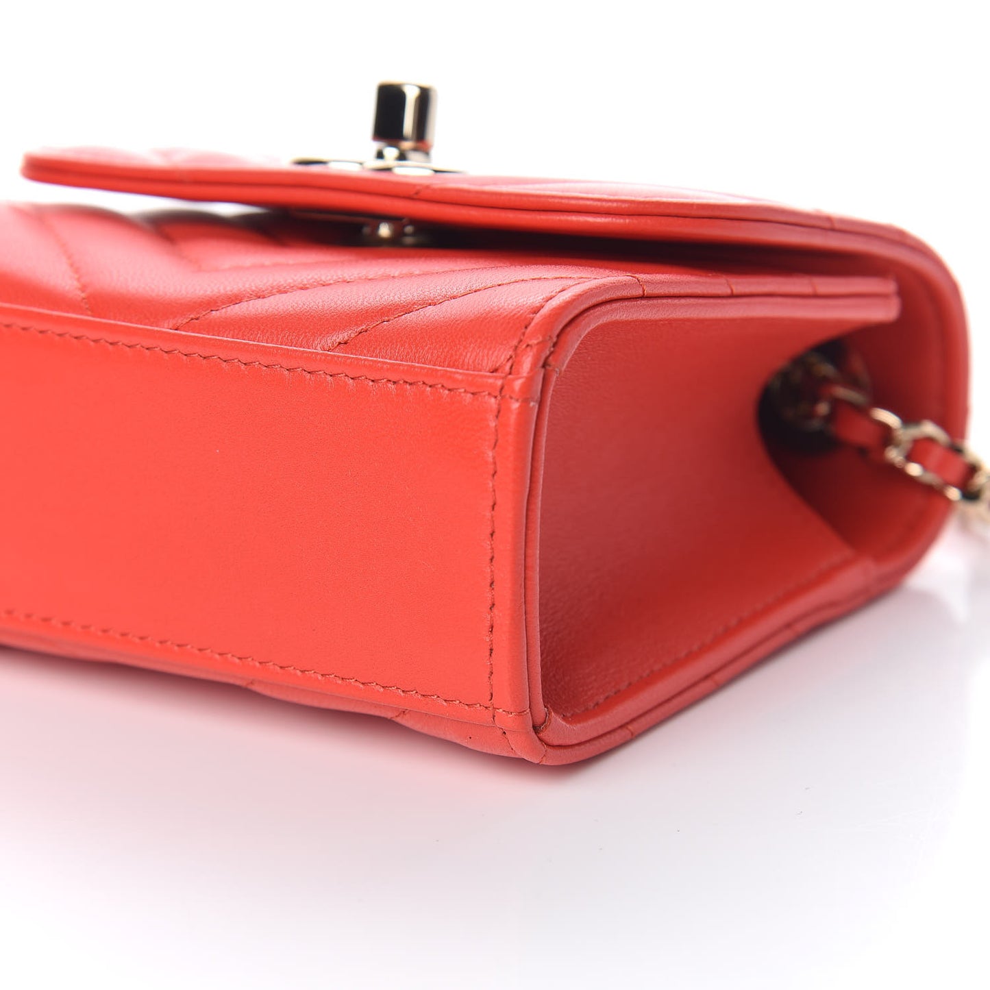 Lambskin Chevron Quilted Mini Trendy CC Chain Wallet Red