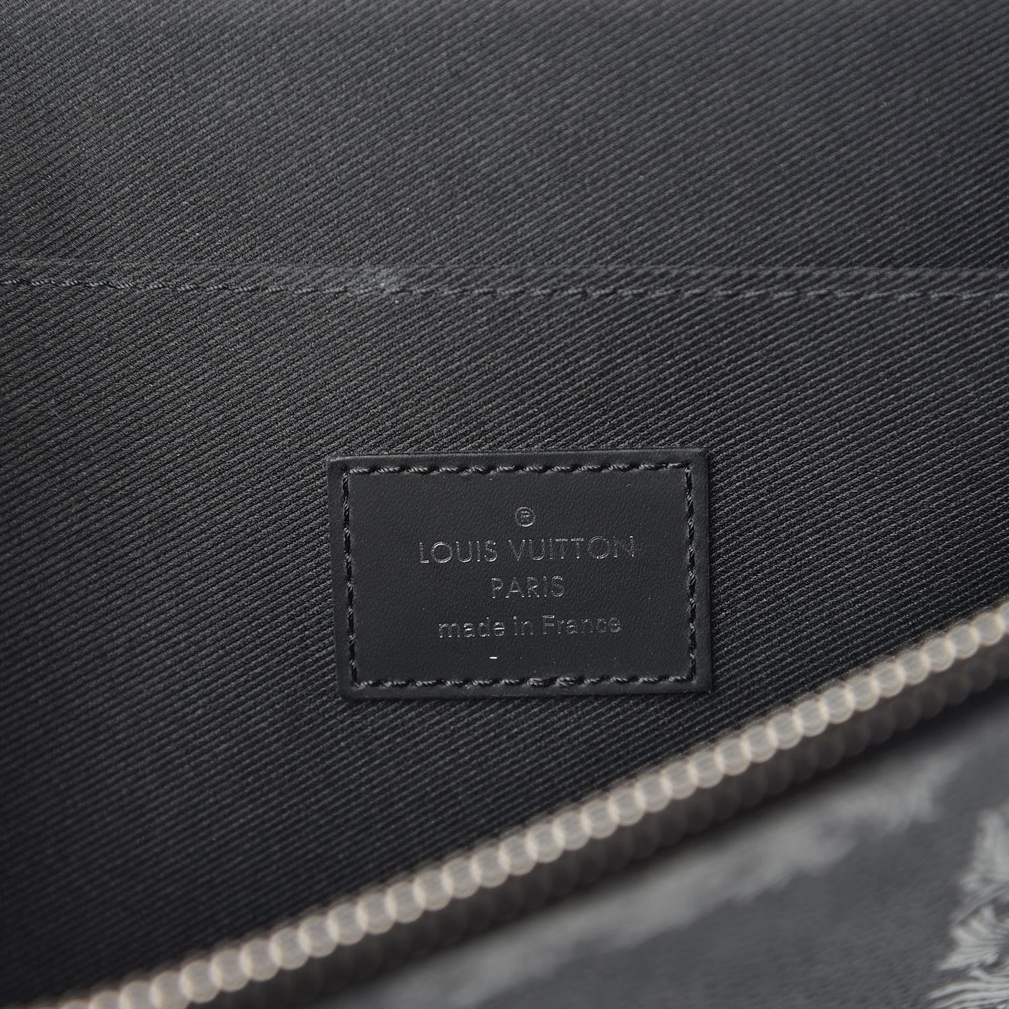 Damier Graphite Rope Pochette Joules GM White
