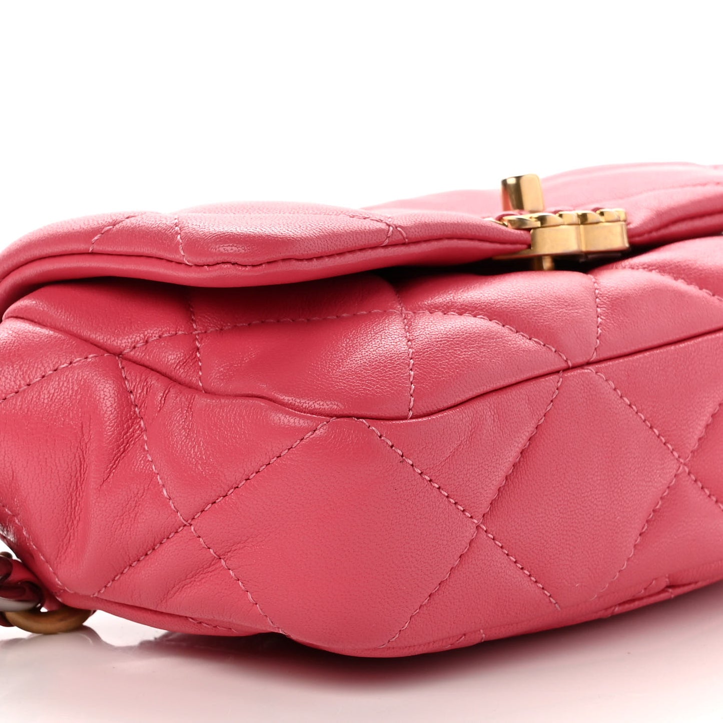 Lambskin Quilted Chanel 19 Waist Bag Pink