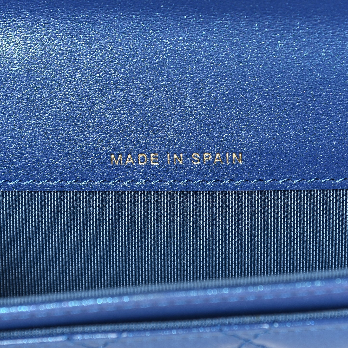 Glittered Aged Calfskin Quilted Reissue Flap Card Holder Blue