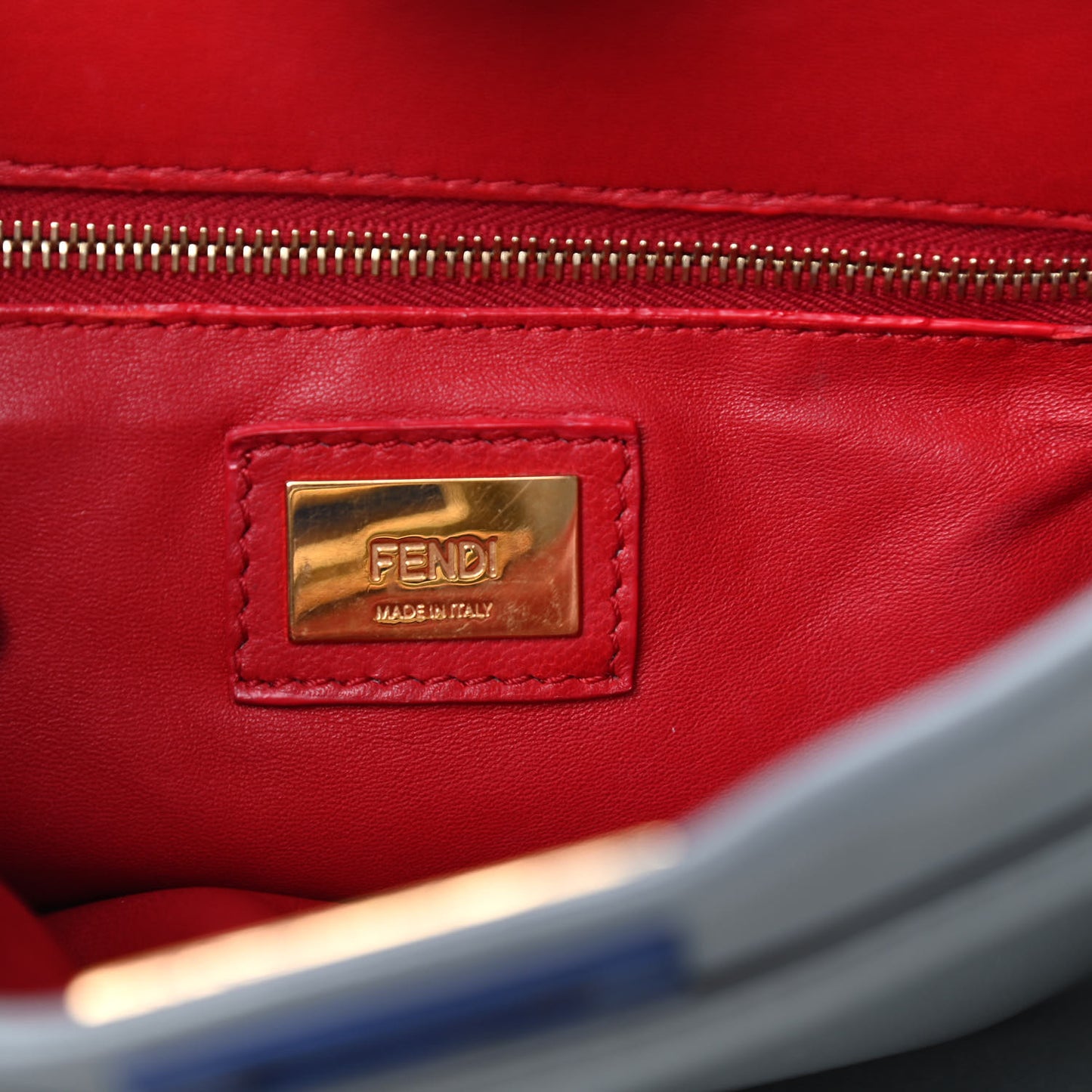 Nappa Colorblock Mini Peekaboo Iconic Satchel Grigio Chiaro Fragola Blue