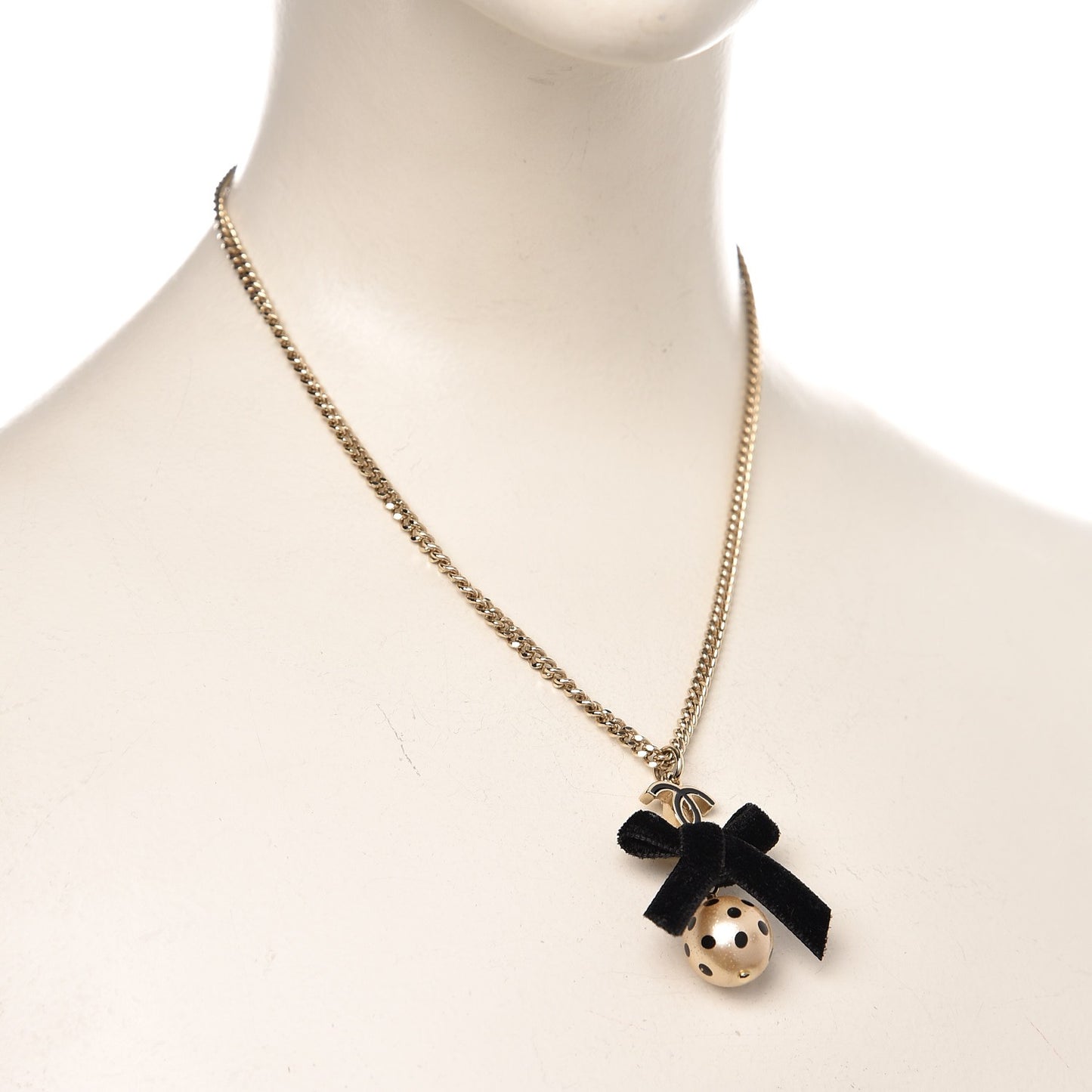 Enamel CC Bow Necklace Gold Black