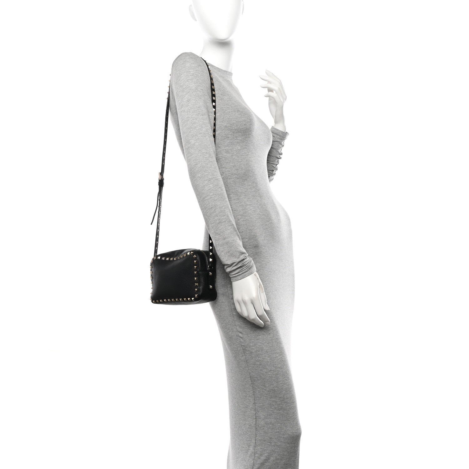 Valentino Garavani Pebbled Calfskin Rockstud Camera Crossbody Bag Black 2 of 9