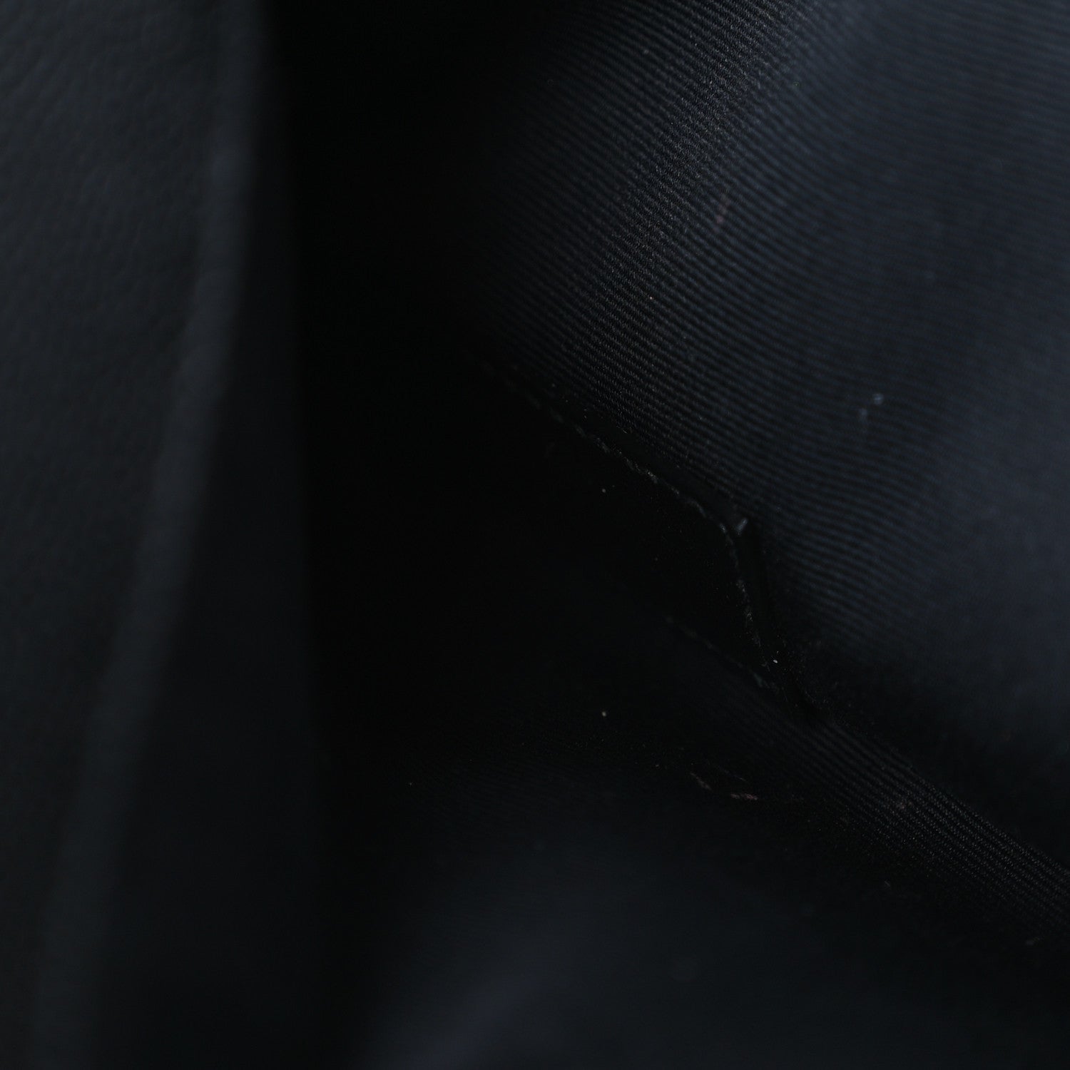 Saint Laurent Grain De Poudre Uptown Pouch Black 7 of 9