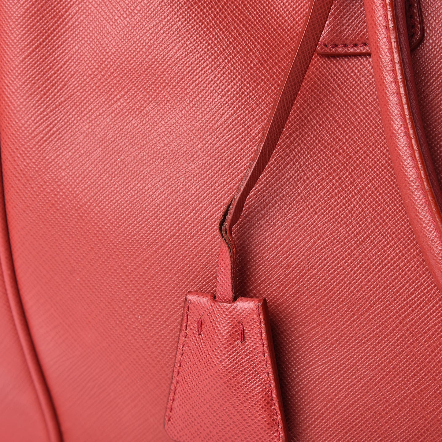 Saffiano Medium Galleria Double Zip Tote Fuoco