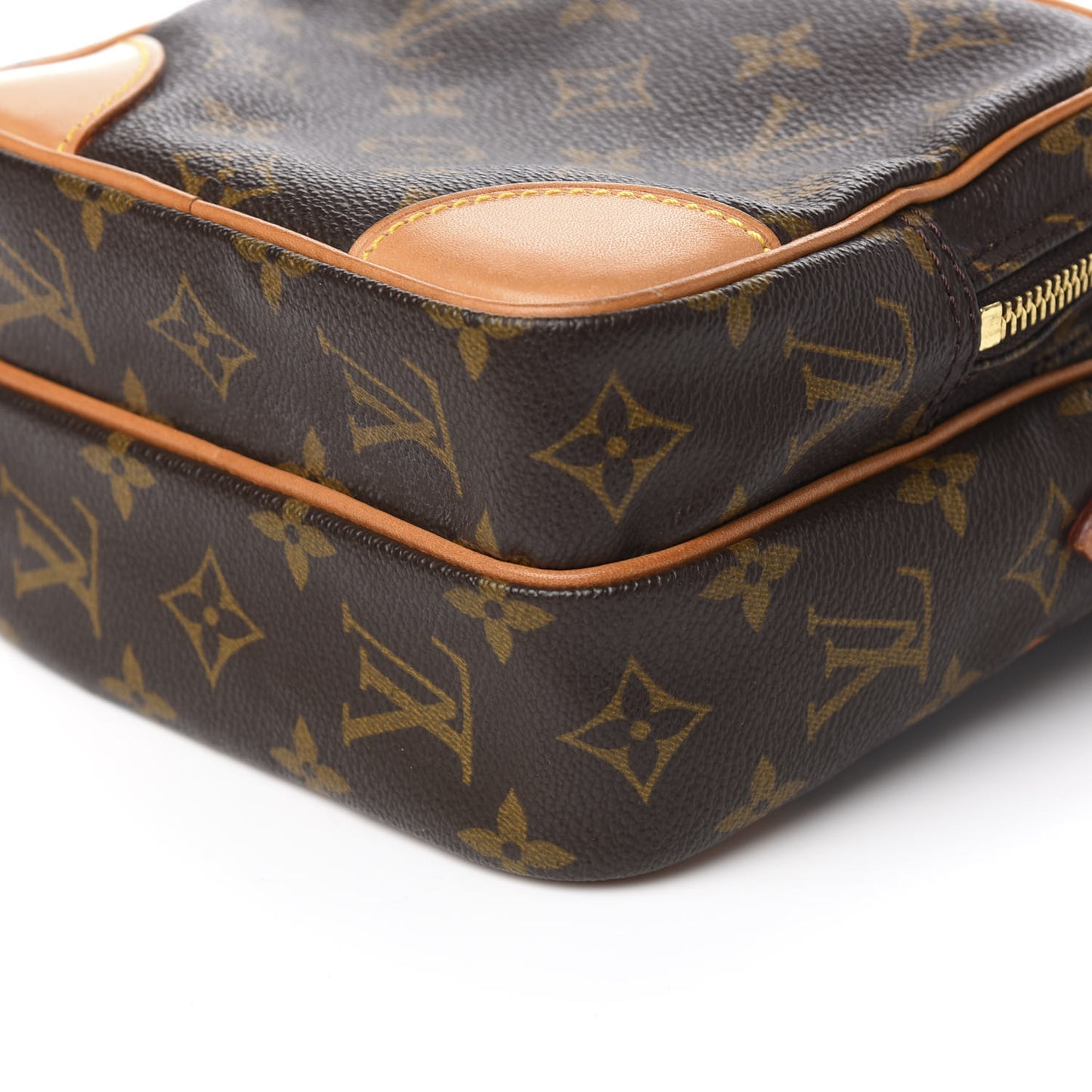Monogram Amazone
