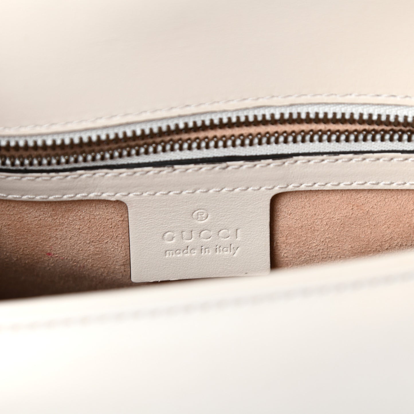 Calfskin Matelasse Small GG Marmont Top Handle Shoulder Bag White