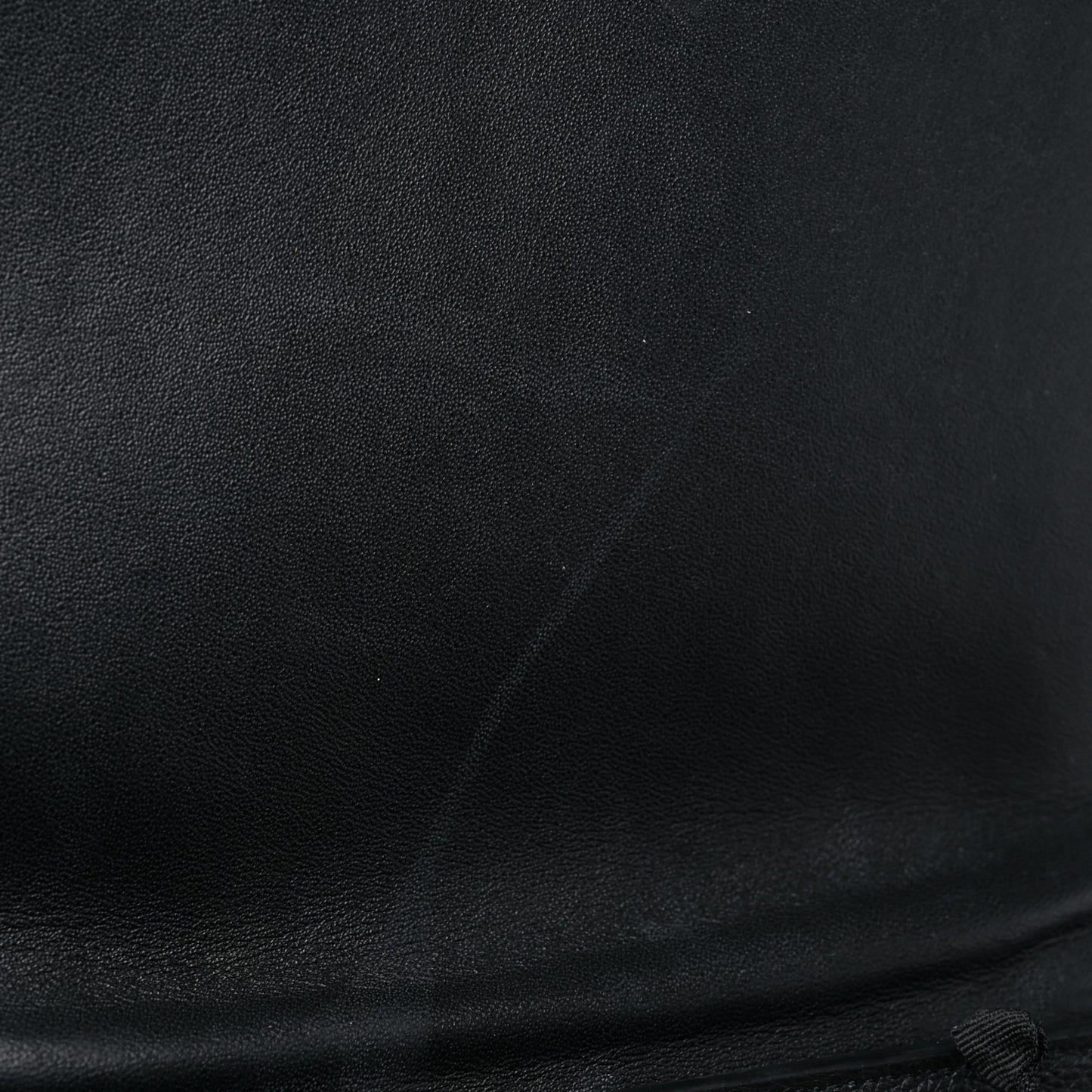 Drummed Calfskin Suede Small Trapeze Black