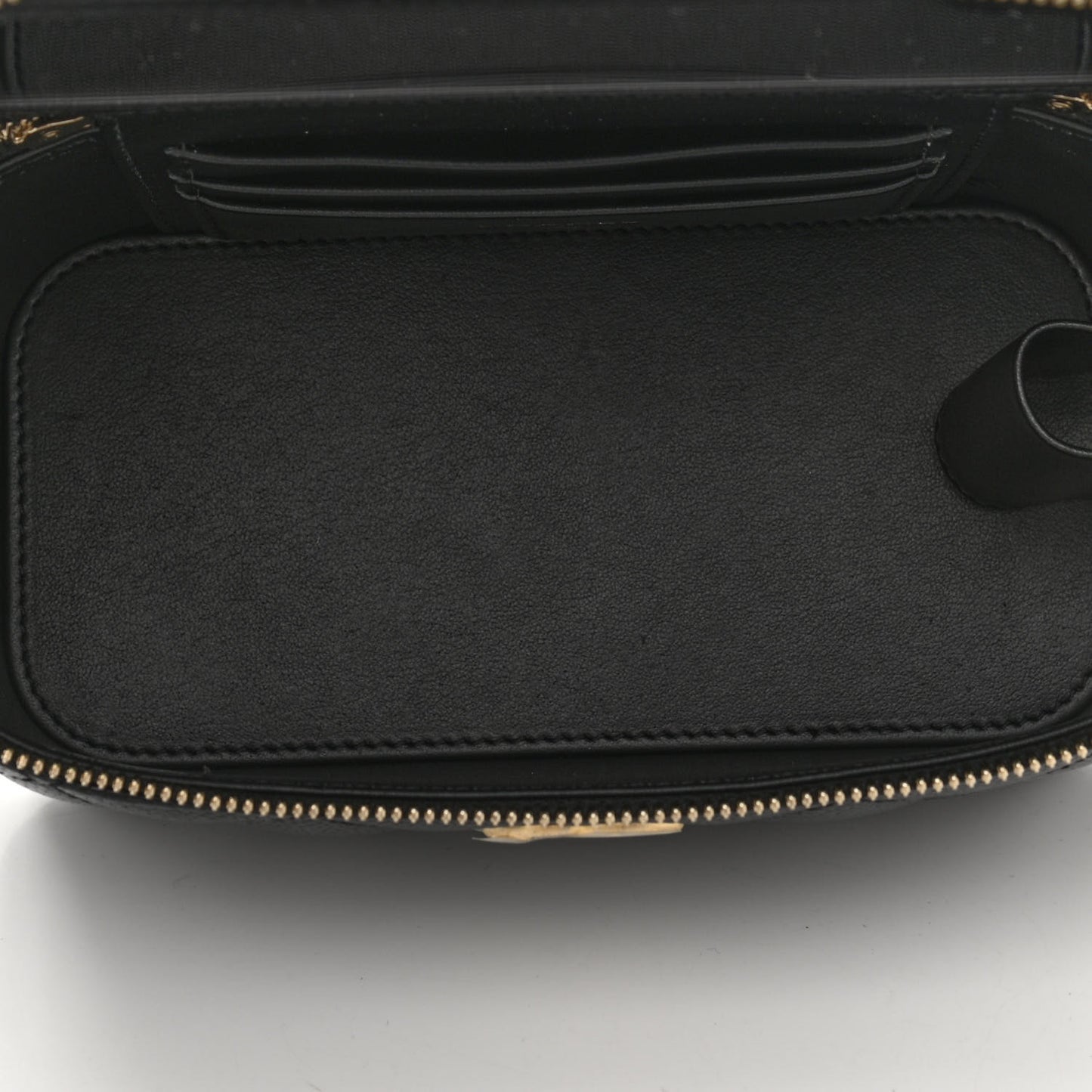 Shiny Caviar Quilted Pick Me Up Vanity Case Black