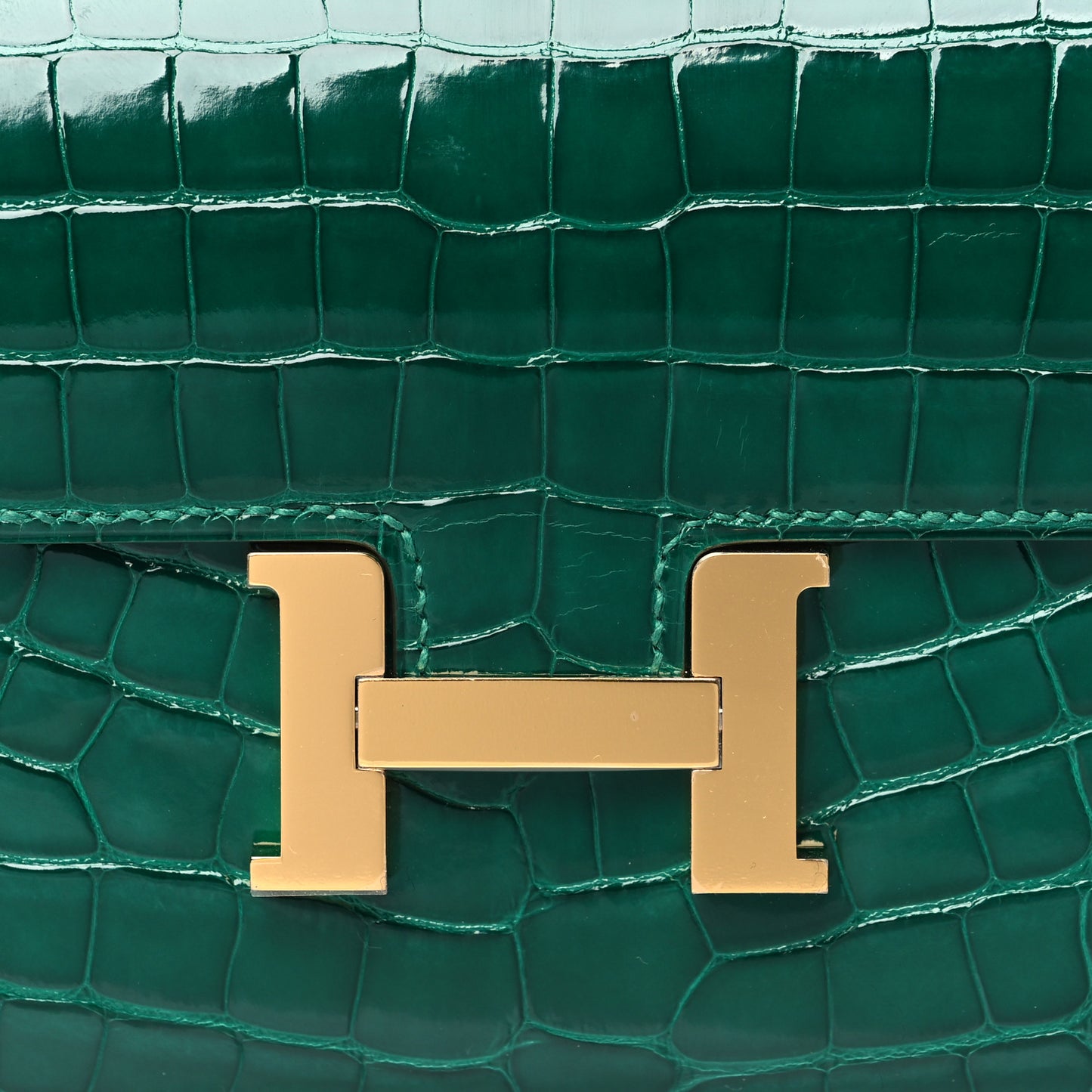 Shiny Alligator Constance Long Wallet Vert Emeraude