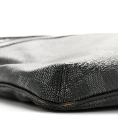 Louis Vuitton Damier Graphite Thomas 9 of 15