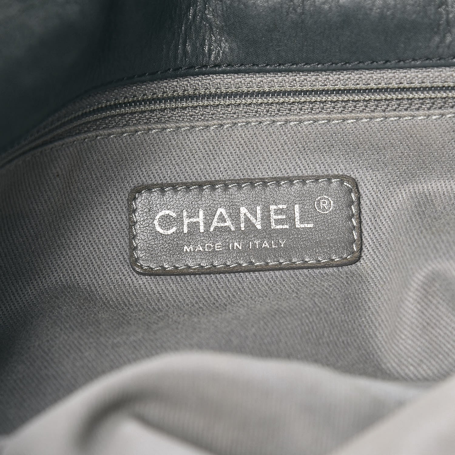 Chanel Iridescent Calfskin Glint Flap Grey 7 of 10