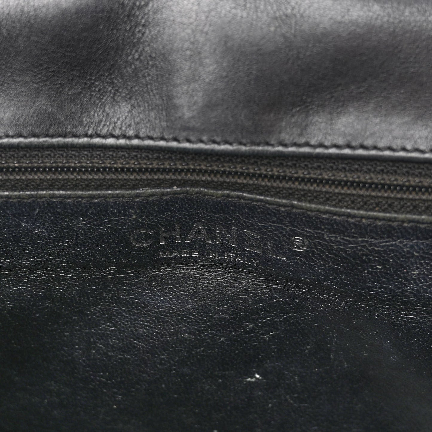 Patent Chevron Quilted Medium Single Flap Black