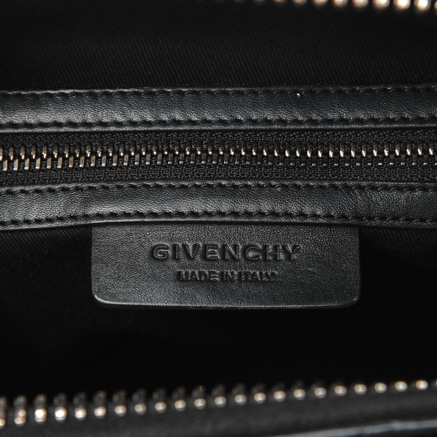 Calfskin Dot Embossed Small Antigona Black