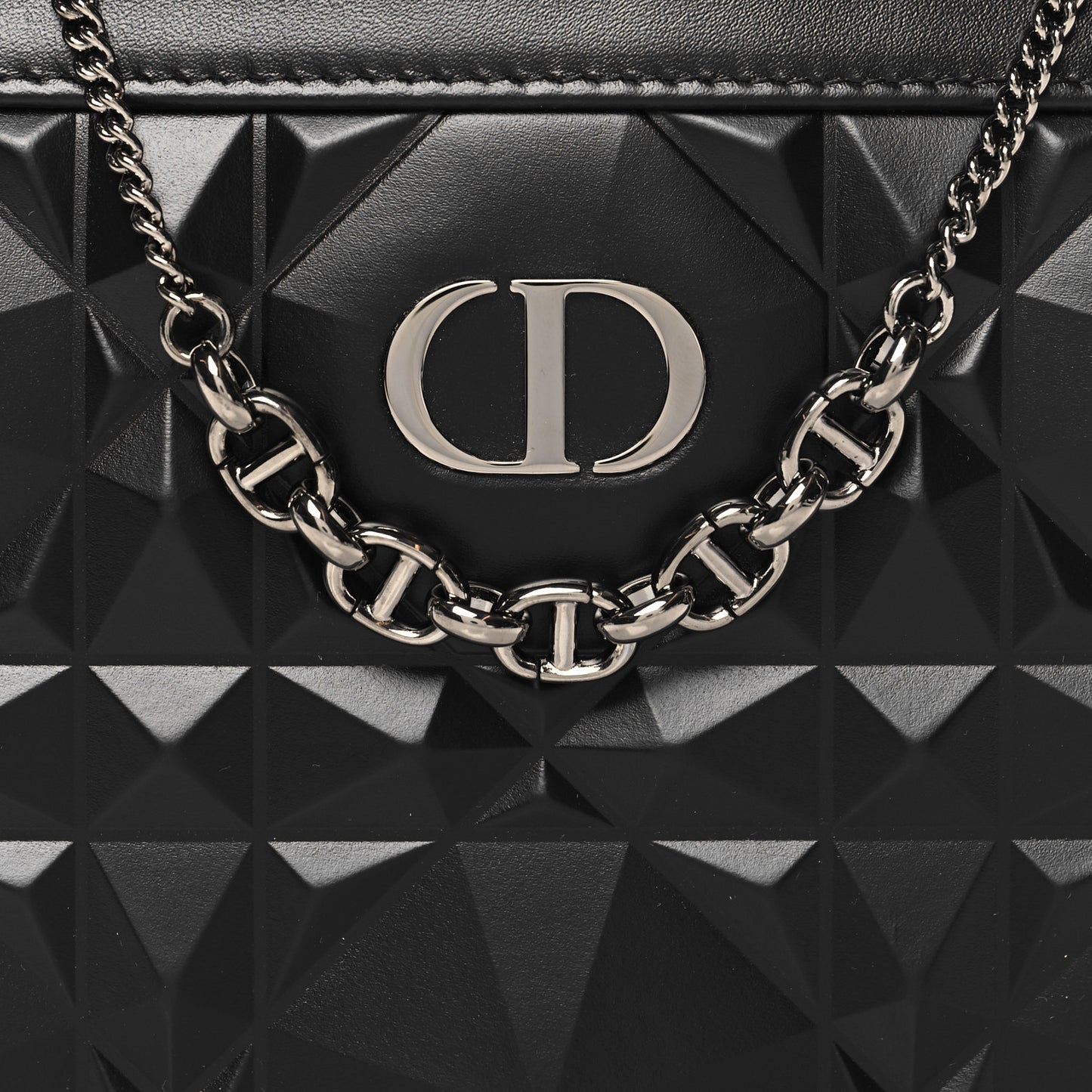 Calfskin Macrocannage Diamond Caro Zipped Pouch With Chain Black