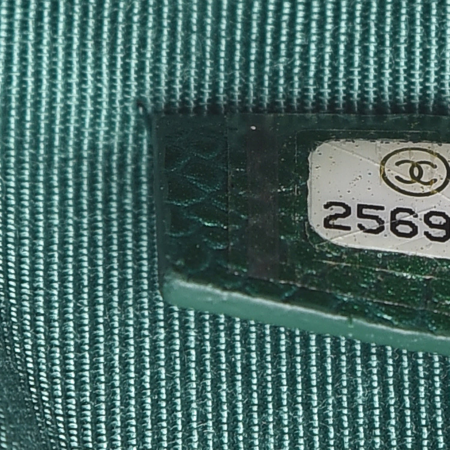 Chanel Metallic Caviar Quilted Medium Cosmetic Case Green 7 of 10