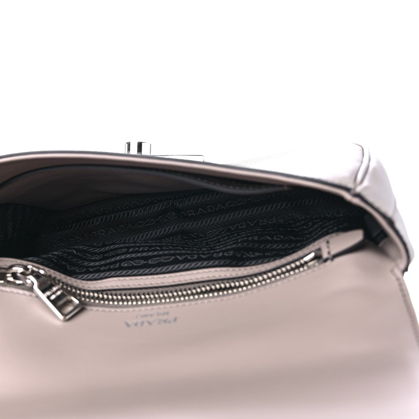 Saffiano Pattina Sound Chain Crossbody Bag Grey