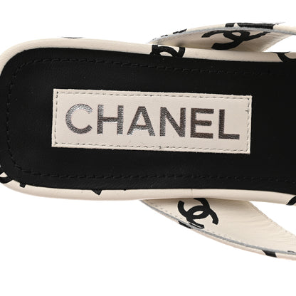 Chanel Printed Lambskin Coco Beach Thong Sandals 38.5 White Black 8 of 9