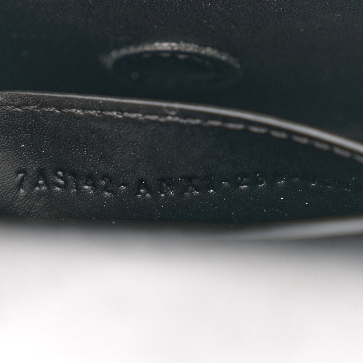 Vitello Liberty Sfumato Phone Baguette Black