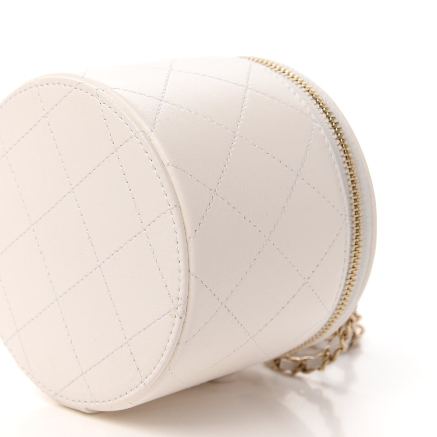 Lambskin Quilted Round Small Vanity Case With Chain White Black