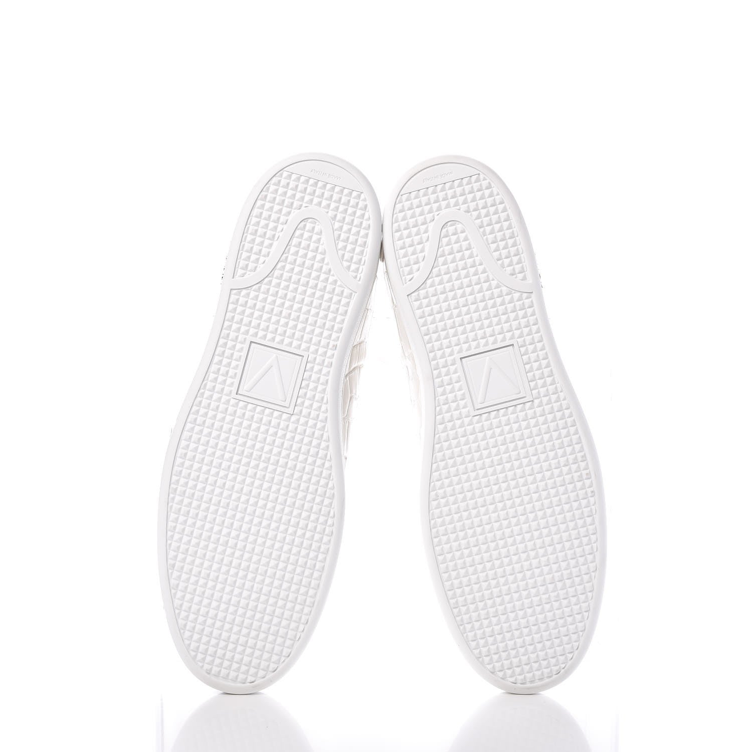 Louis Vuitton Calfskin Crocodile Embossed Frontrow Sneakers 44 White 5 of 9