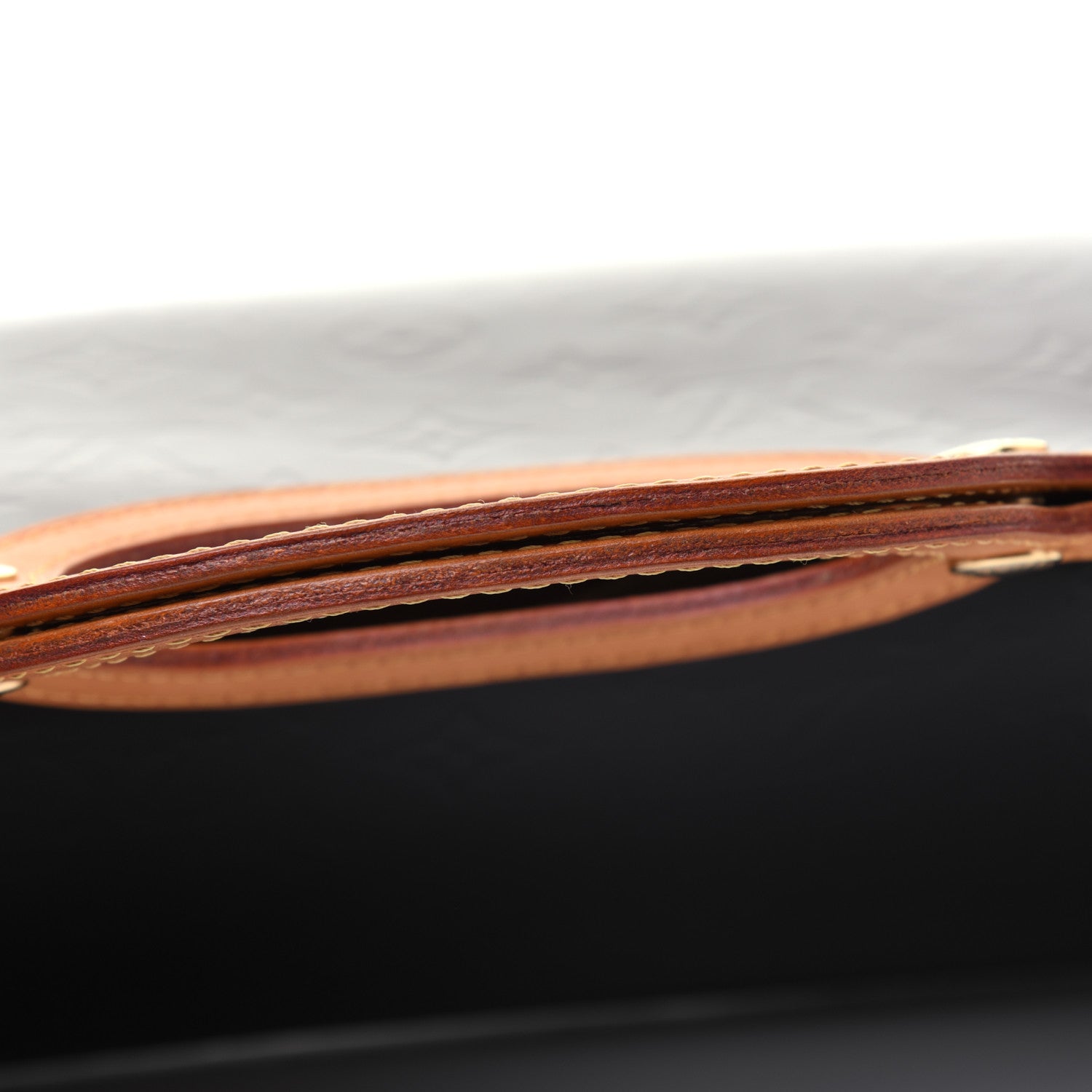 Louis Vuitton Vernis Roxbury Drive Amarante 28 of 29