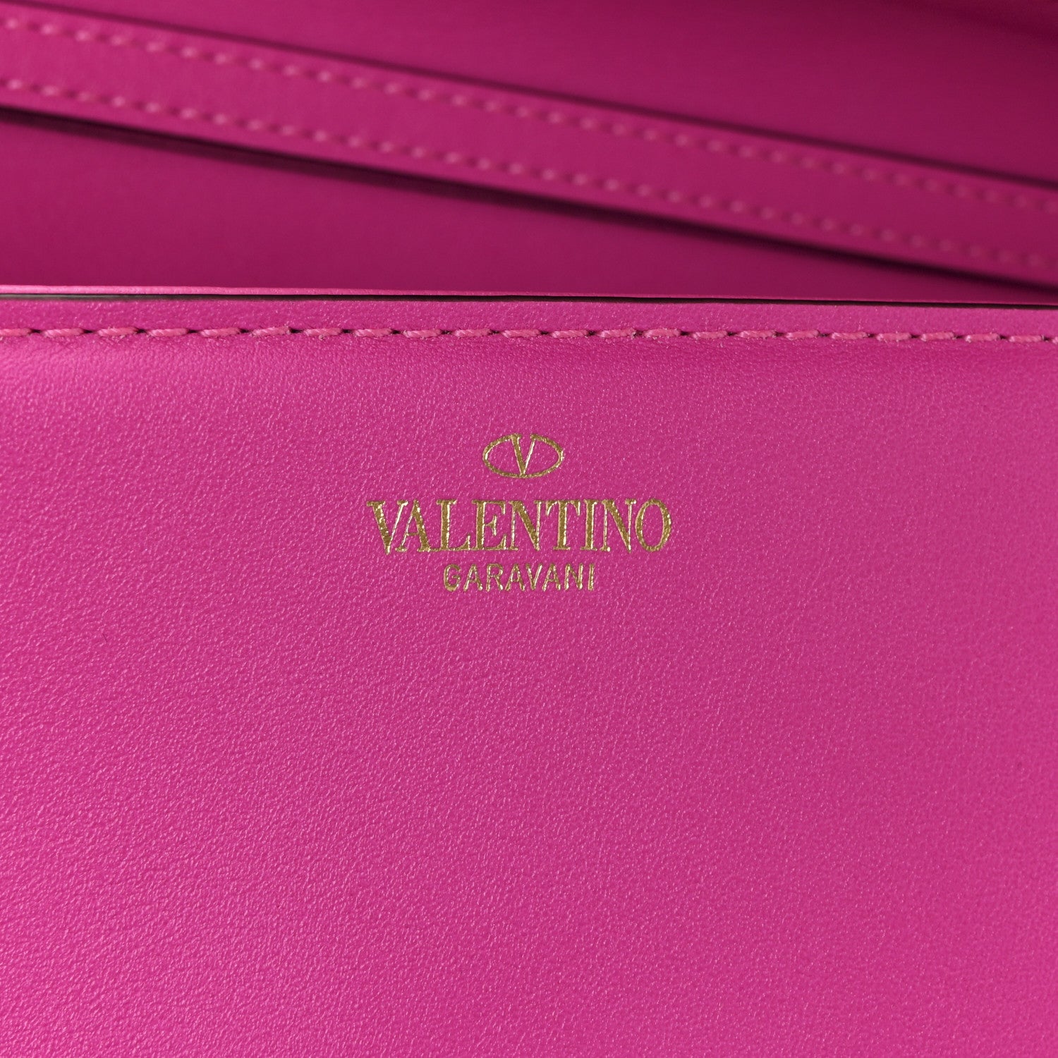 Valentino Garavani Calfskin Vlogo Loco Shoulder Bag Pink PP 6 of 9